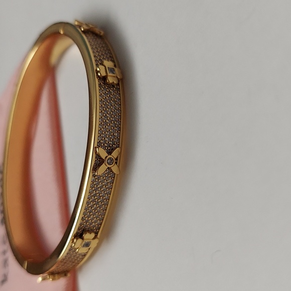 Kate Spade Heritage Bloom Hinged Bangle - Picture 9 of 12